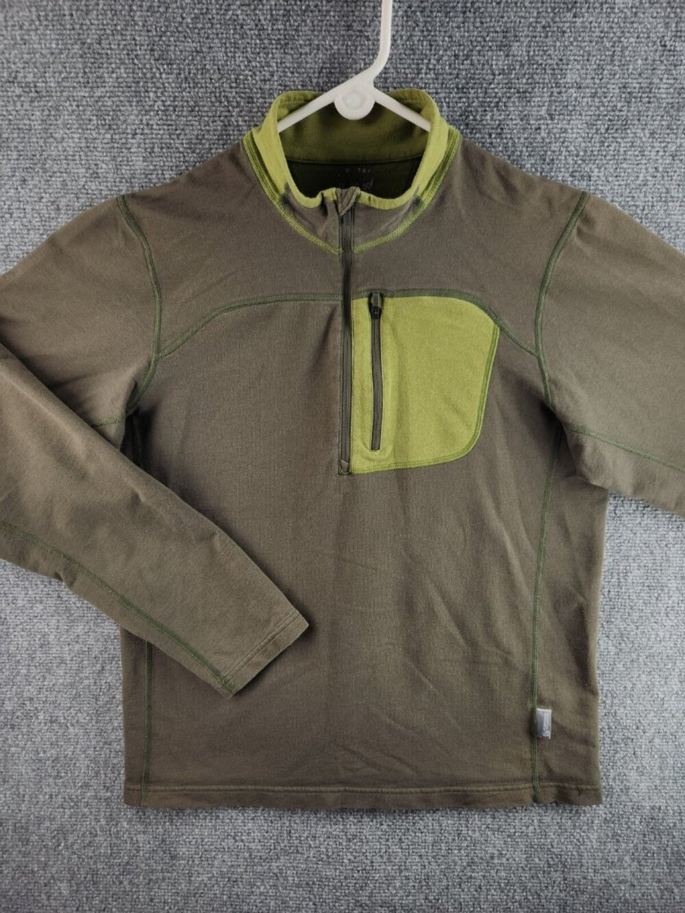 Mountain Hardwear Medium Green Sweatshirt Chest Pocket 1/4 Zip Lightweight Men